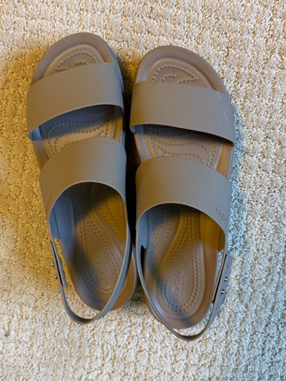 Crocs Brooklyn Low Wedge Sandal Size 10 W in tauple